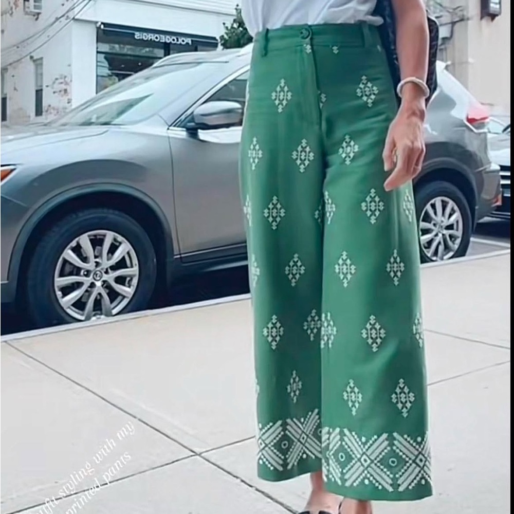 LINEN BLEND CULOTTES - Green with Embroidery